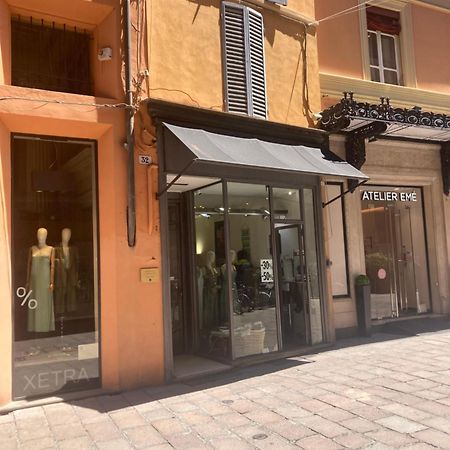 Piccolo Monolocale A Due Passi Da Piazza Maggiore Apartment Bologna Luaran gambar