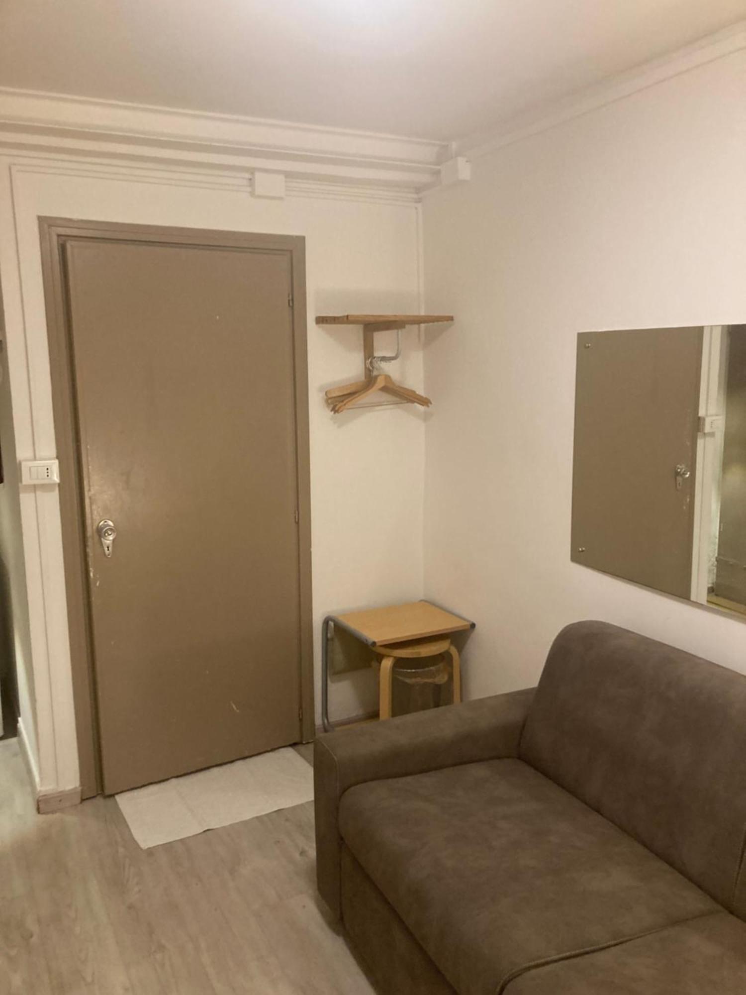 Piccolo Monolocale A Due Passi Da Piazza Maggiore Apartment Bologna Luaran gambar