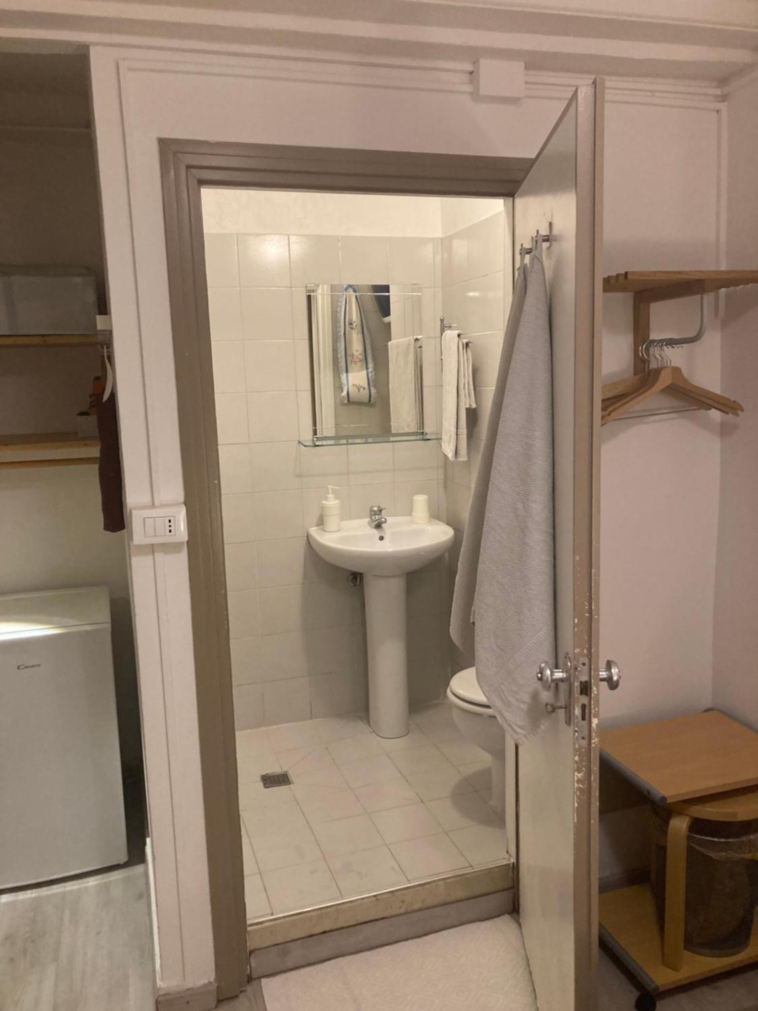 Piccolo Monolocale A Due Passi Da Piazza Maggiore Apartment Bologna Luaran gambar
