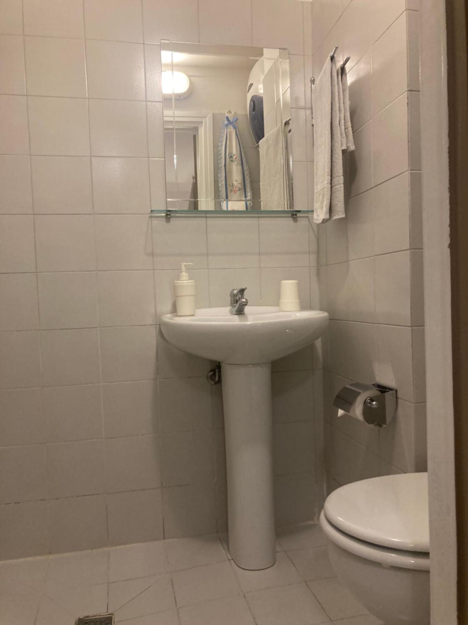 Piccolo Monolocale A Due Passi Da Piazza Maggiore Apartment Bologna Luaran gambar
